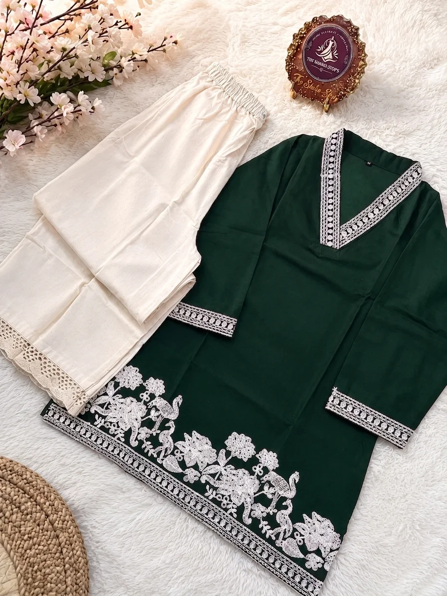 Dark Green V-Neck Kurta & Pant Co-ord Set with Floral & Bird Embroidery